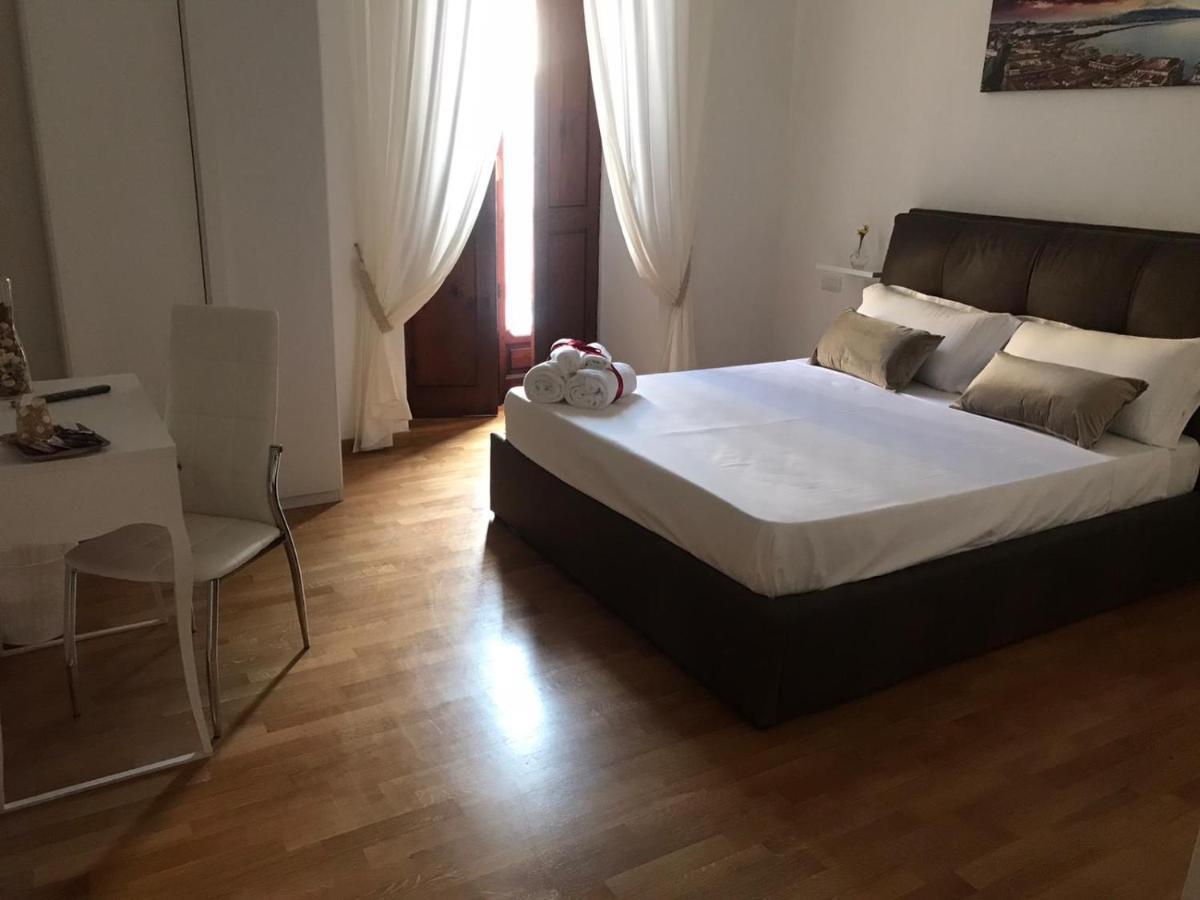 那不勒斯 Residenza San Gennaro酒店 外观 照片